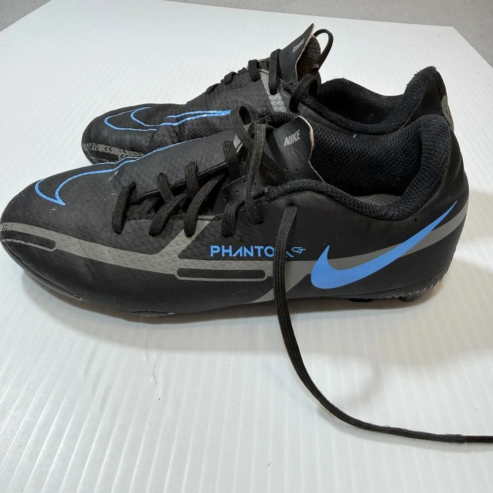 Nike Phantom GT Soccer Cleats Kids Black Blue Good Textured Athletic Shoes 1Y
